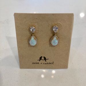 NWT Chloe & Isabel teardrop earrings